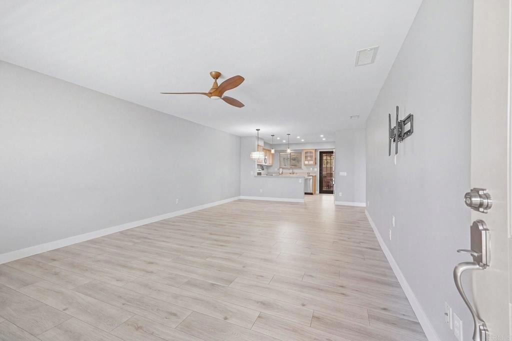 4503 Kittiwake Way