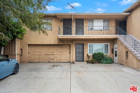 Photo of 632 W Hillsdale Street, Inglewood, CA 90302 (MLS # 25606265)