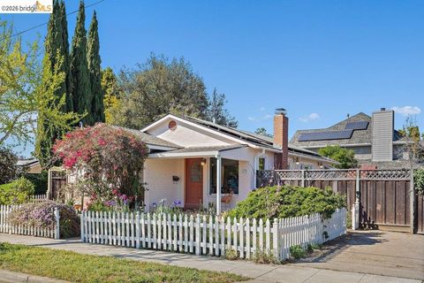 Photo of 737 Dartshire Way Way, Sunnyvale, CA 94087 (MLS # 41128528)