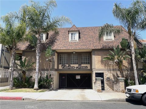 Photo of 13717 Chadron Avenue #16, Hawthorne, CA 90250 (MLS # SB25235631)