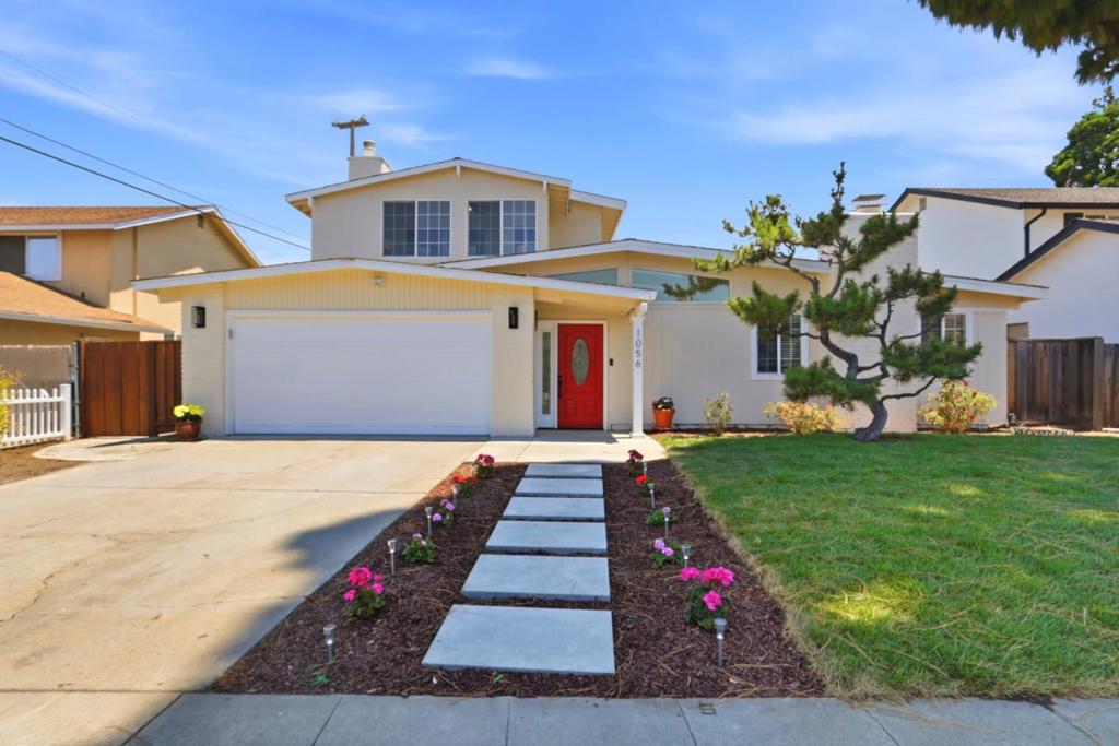1056 Oaktree Drive