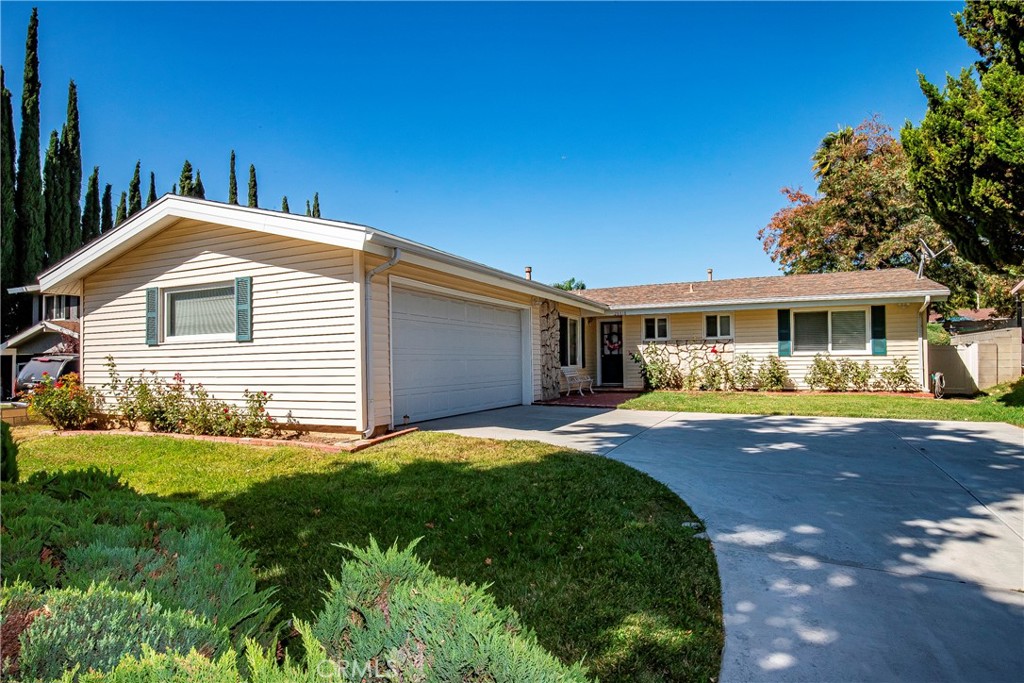 26618 Whispering Leaves Drive