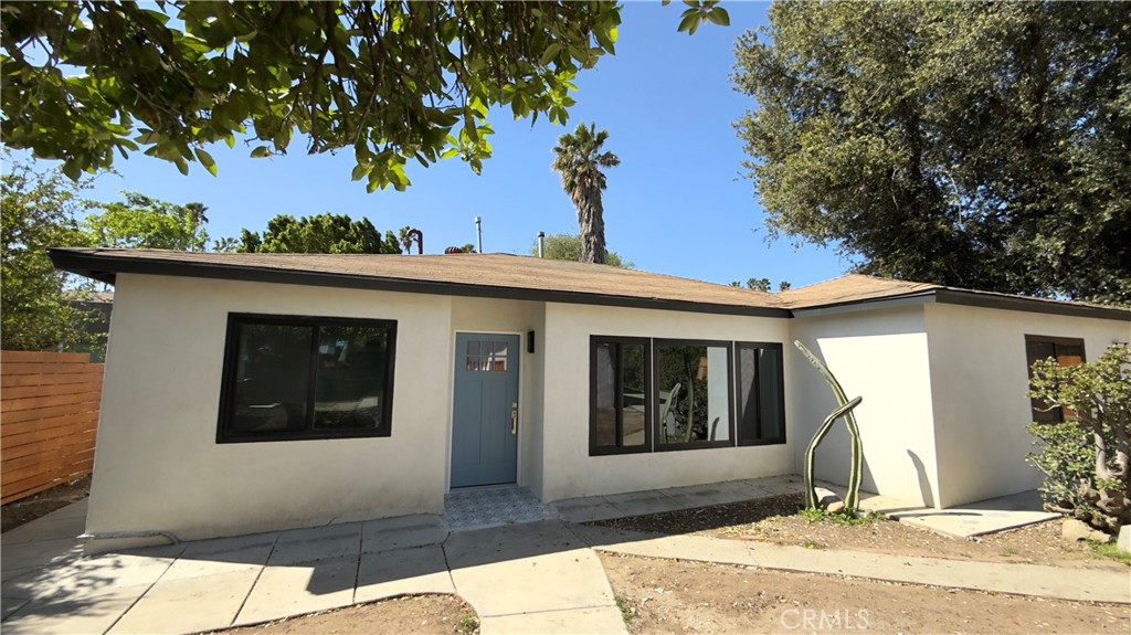 REAR HOUSE OF A DUPLEX. Available for lease 3-bedroom, 1-bath home on a quiet street in the desirable city of Pasadena. Step inside to a bright and airy open-concept layout with brand-new light wood flooring throughout. Large windows flooding the living space with natural light, creating a warm and inviting atmosphere ideal for both relaxing and entertaining. Property has been completely remodeled. Outside, you'll find a generously sized backyard, offering plenty of room to create your own private outdoor oasis.