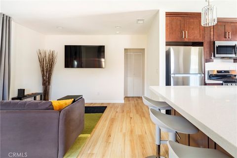 Photo of 239 W Hillcrest Boulevard, Inglewood, CA 90301 (MLS # SB25152529)