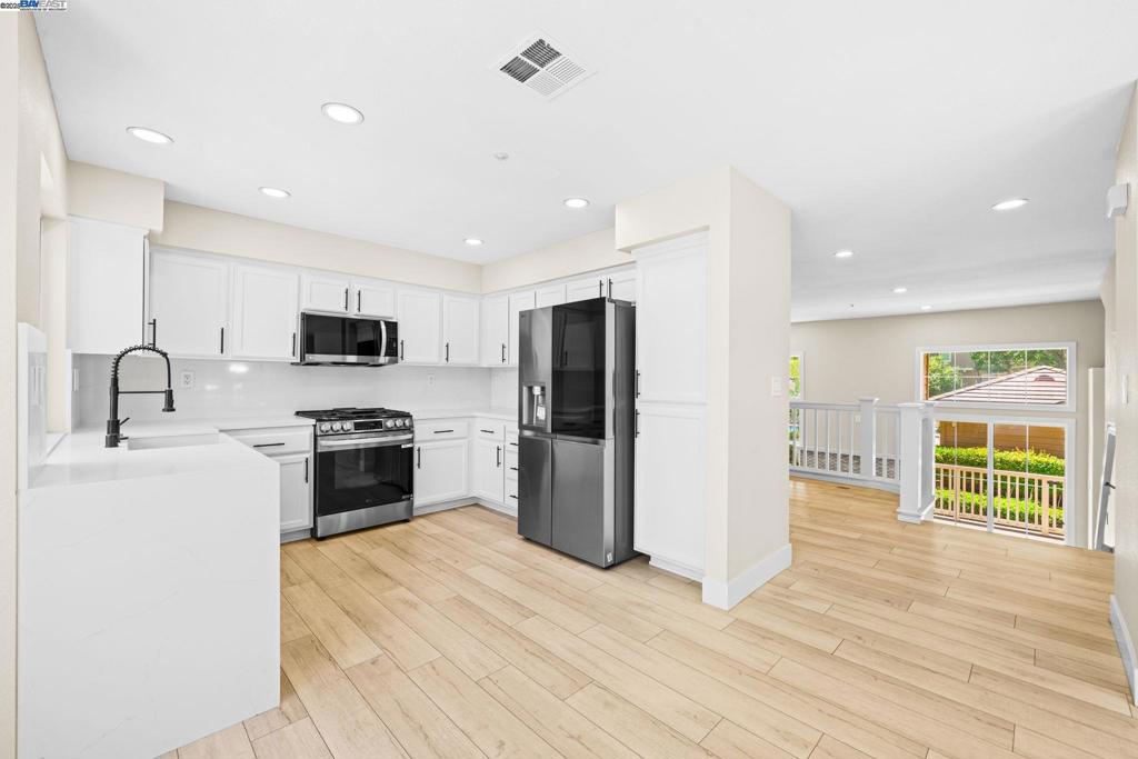 BROOKSIDE - Residential