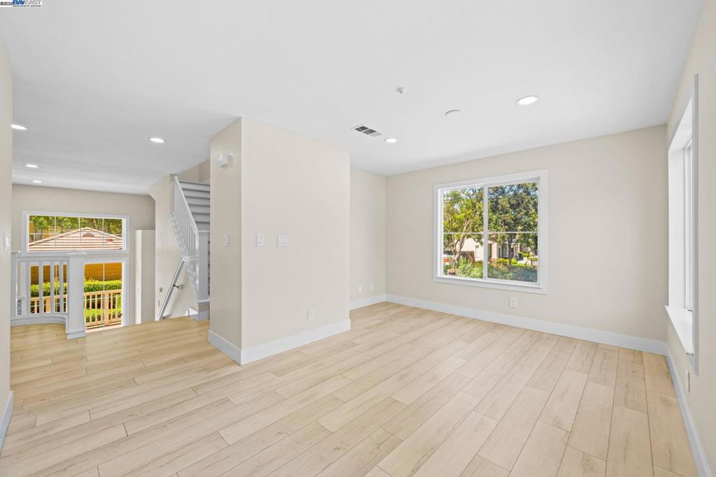 BROOKSIDE - Residential