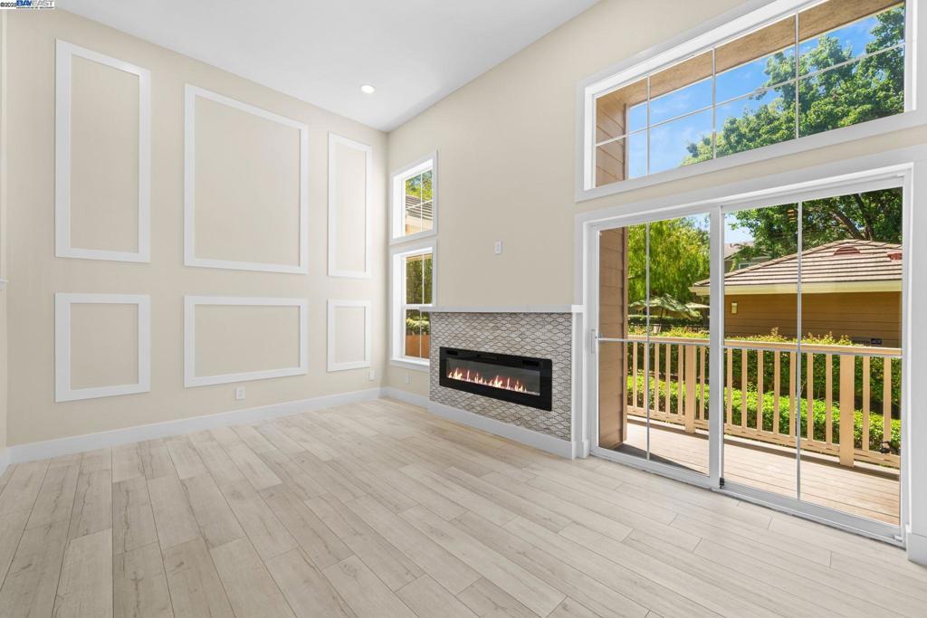 BROOKSIDE - Residential