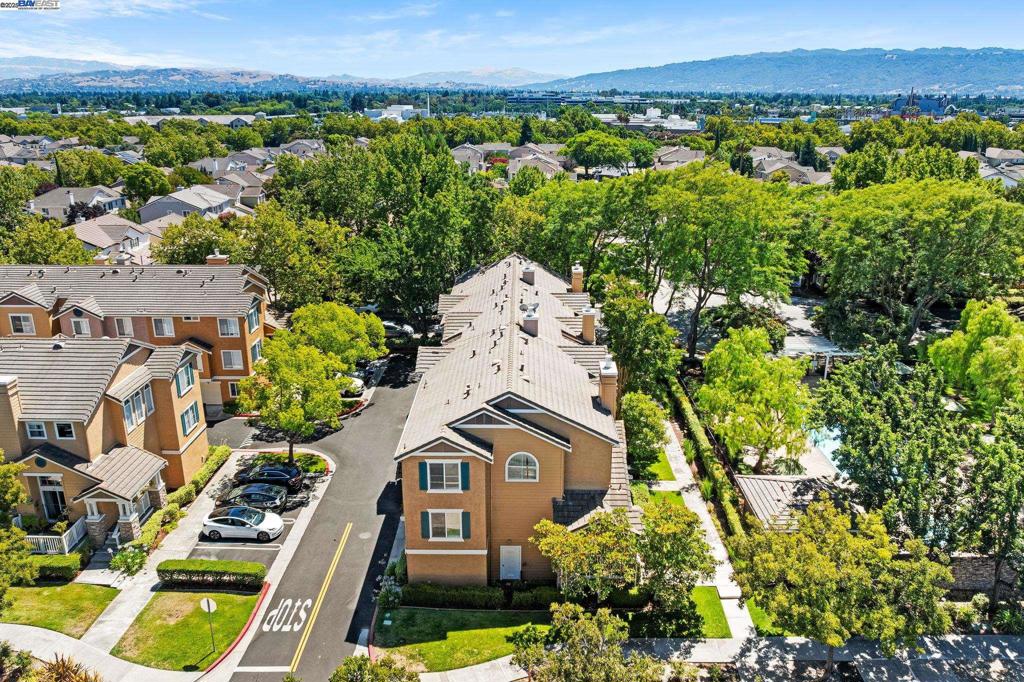 BROOKSIDE - Residential