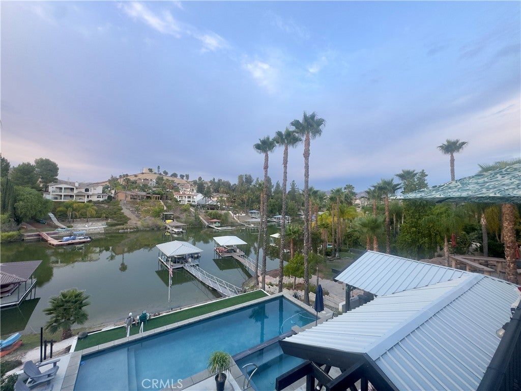 22084 San Joaquin W