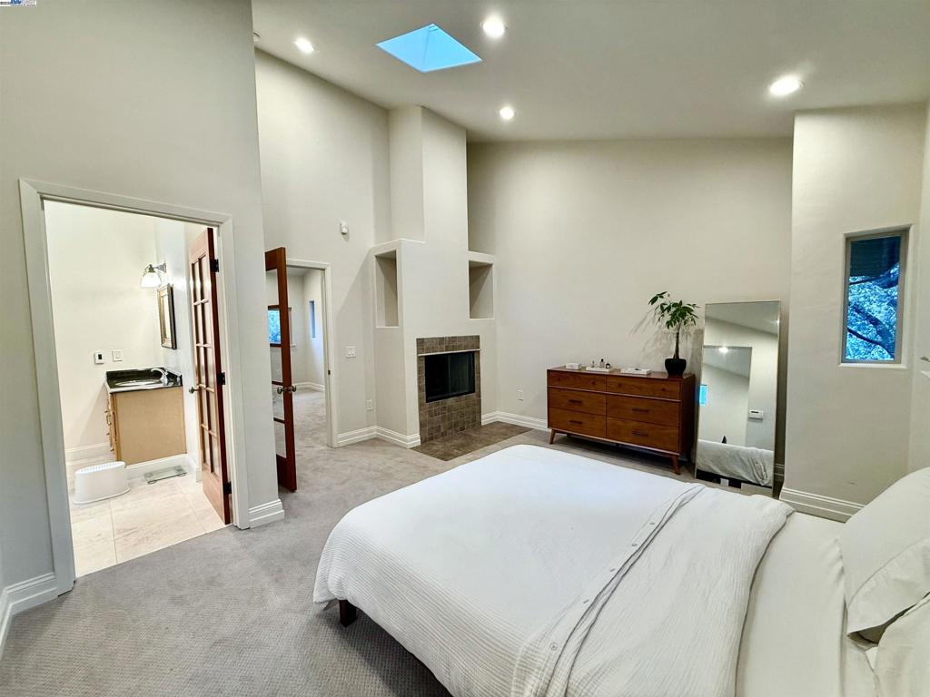 SEQUOYAH - Residential