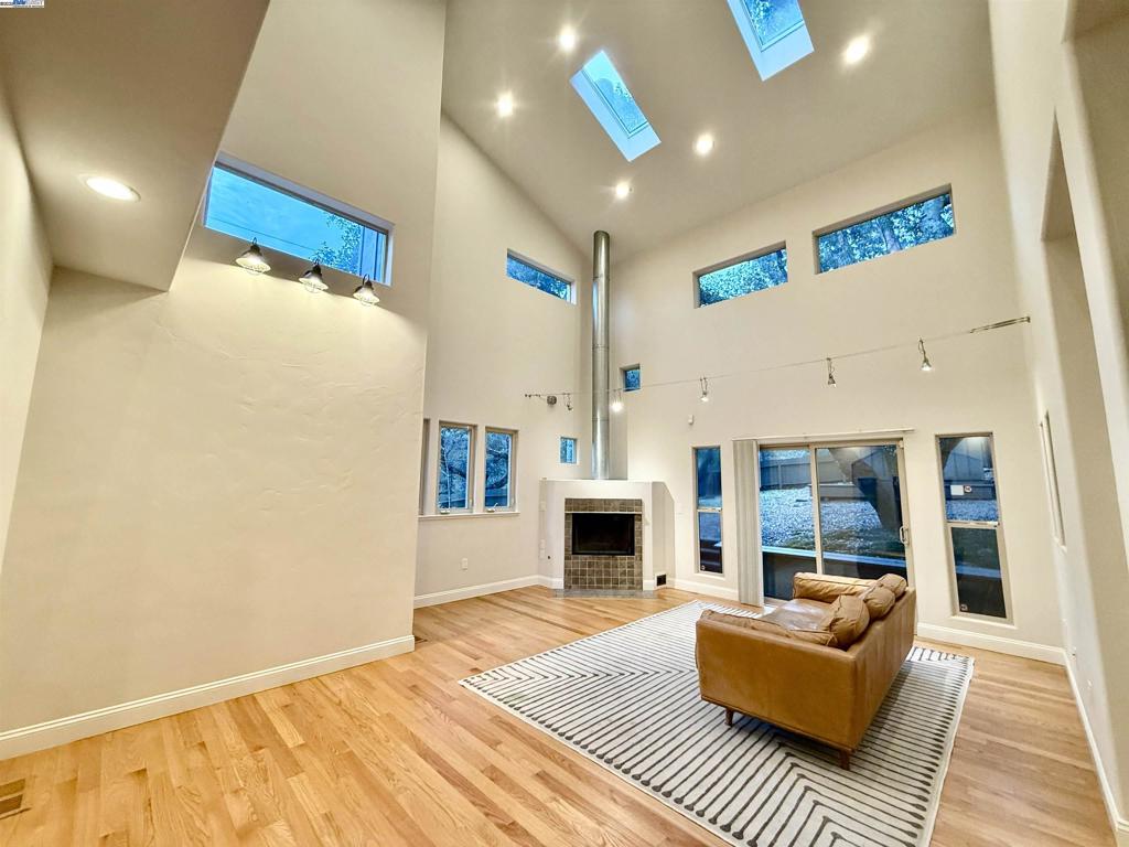 SEQUOYAH - Residential