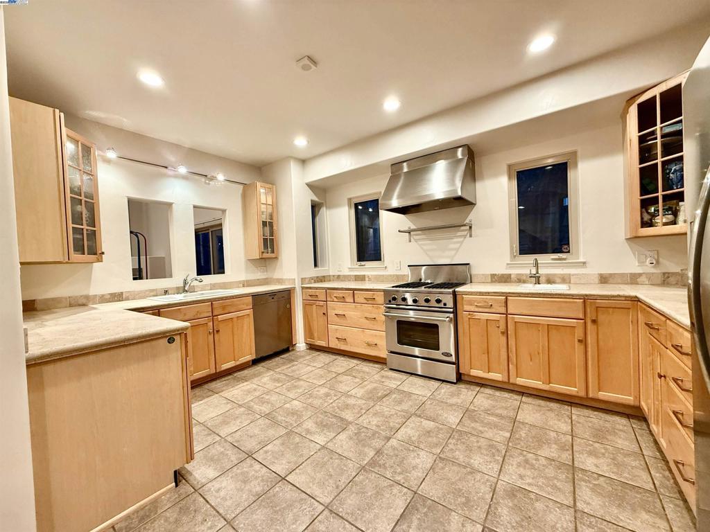 SEQUOYAH - Residential