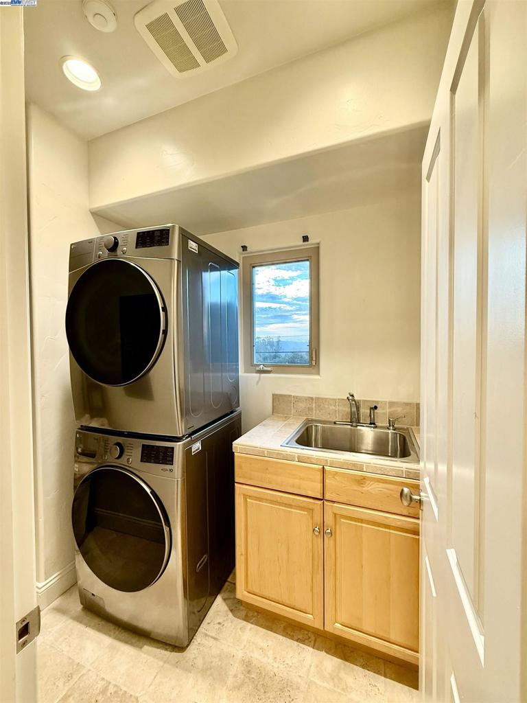 SEQUOYAH - Residential