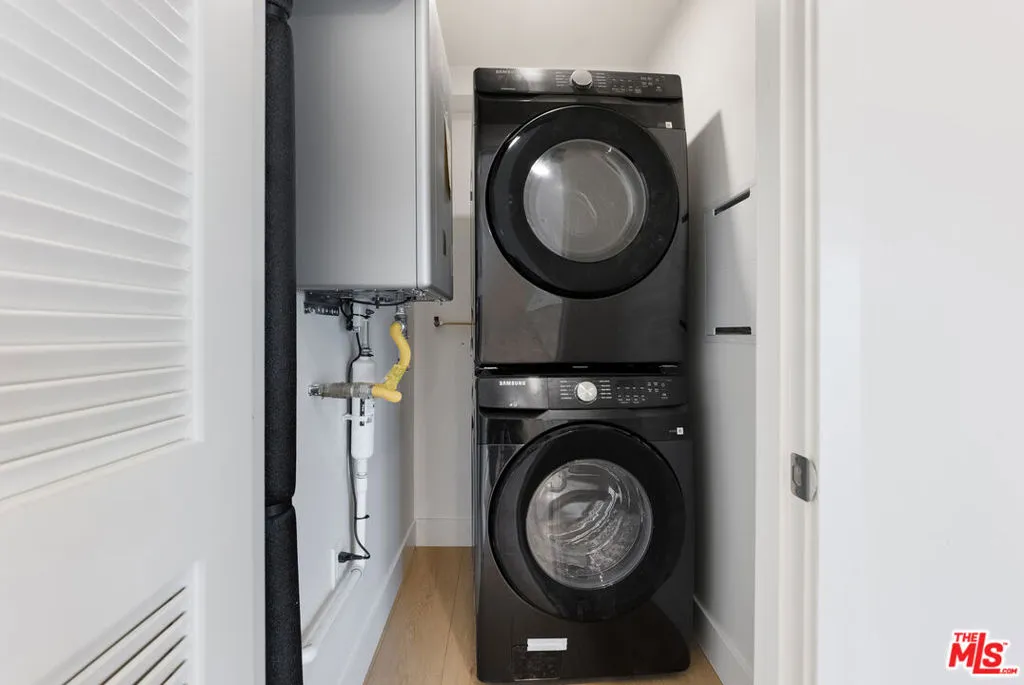 Cypress, California 90630, United States, 1 Bedroom Bedrooms, ,1 BathroomBathrooms,Residential,Active,239294