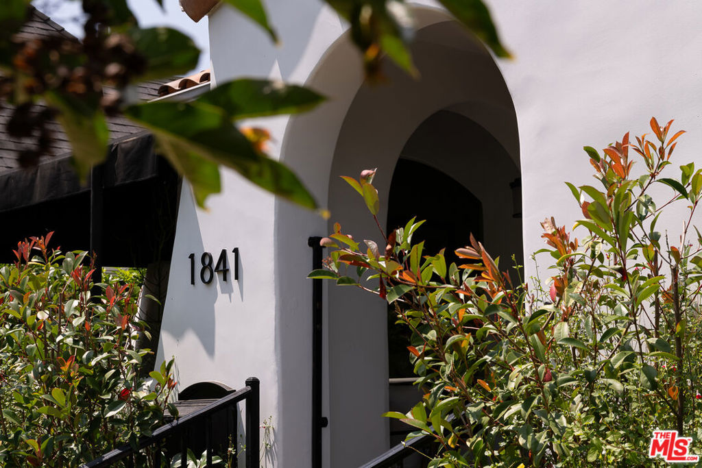 Properties 3 1841 Rose Villa Street