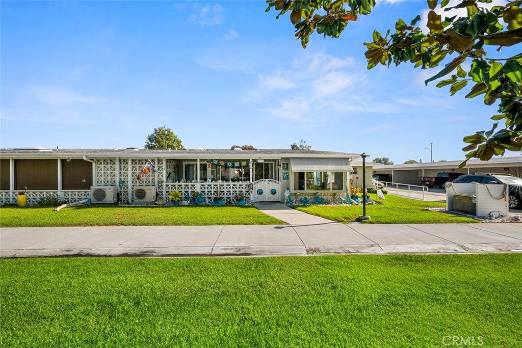 1641 Monterey Rd M2-18A RD