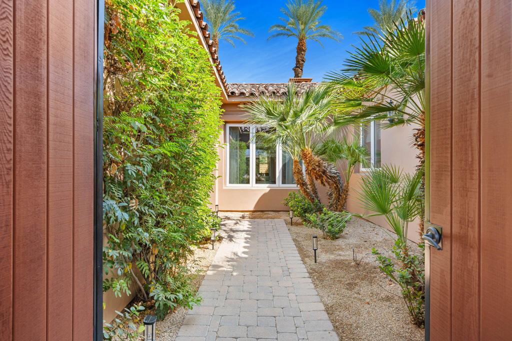 81942 Elynor Court