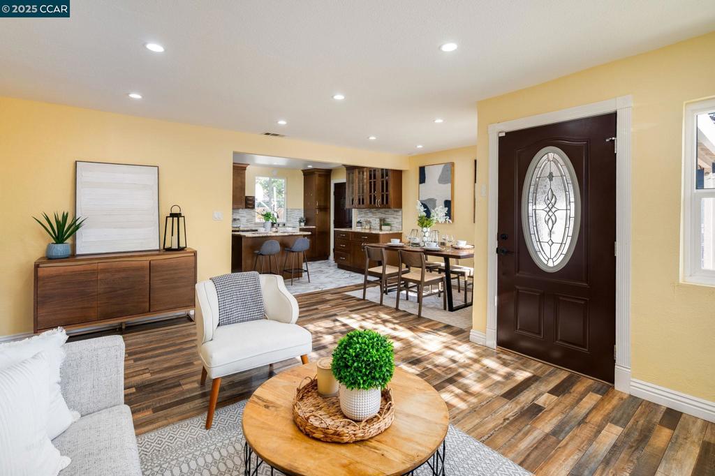 CRAWFORD VILLAGE - Residential