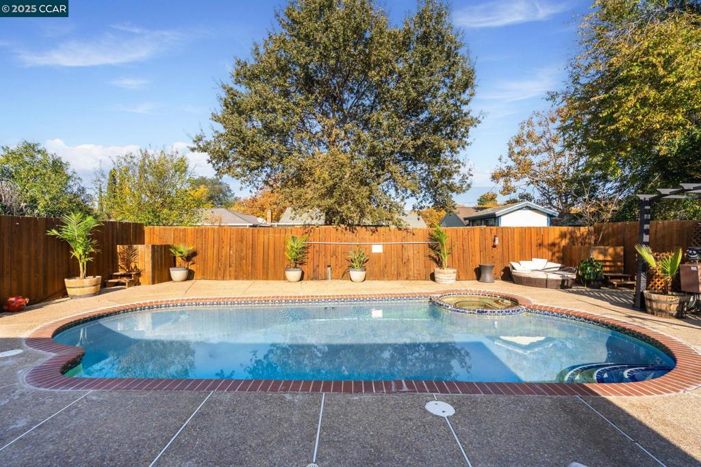 CRAWFORD VILLAGE - Residential