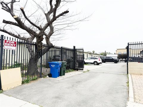 Photo of 1330 S Reservoir Street, Pomona, CA 91766 (MLS # OC25223998) Photo of 1330 S Reservoir Street, Pomona, CA 91766 (MLS # OC25223998)