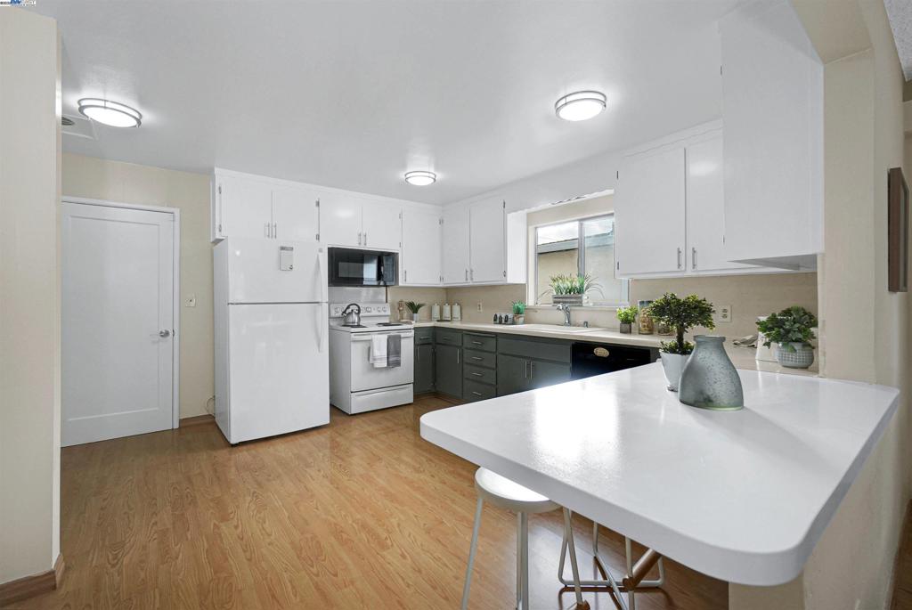 WINTON GROVE - Residential