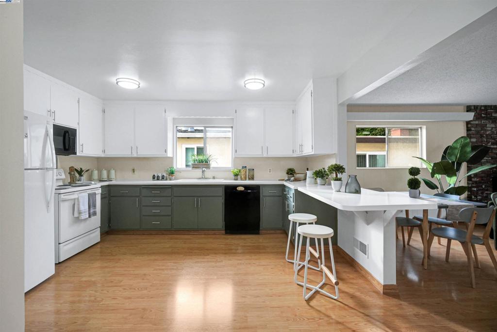 WINTON GROVE - Residential