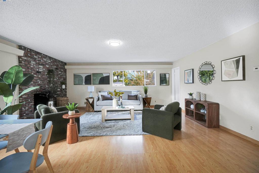 WINTON GROVE - Residential