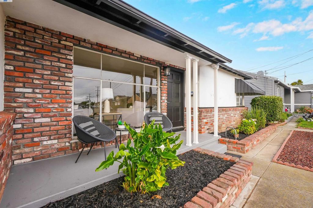 WINTON GROVE - Residential