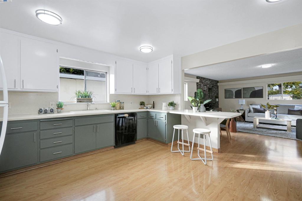 WINTON GROVE - Residential