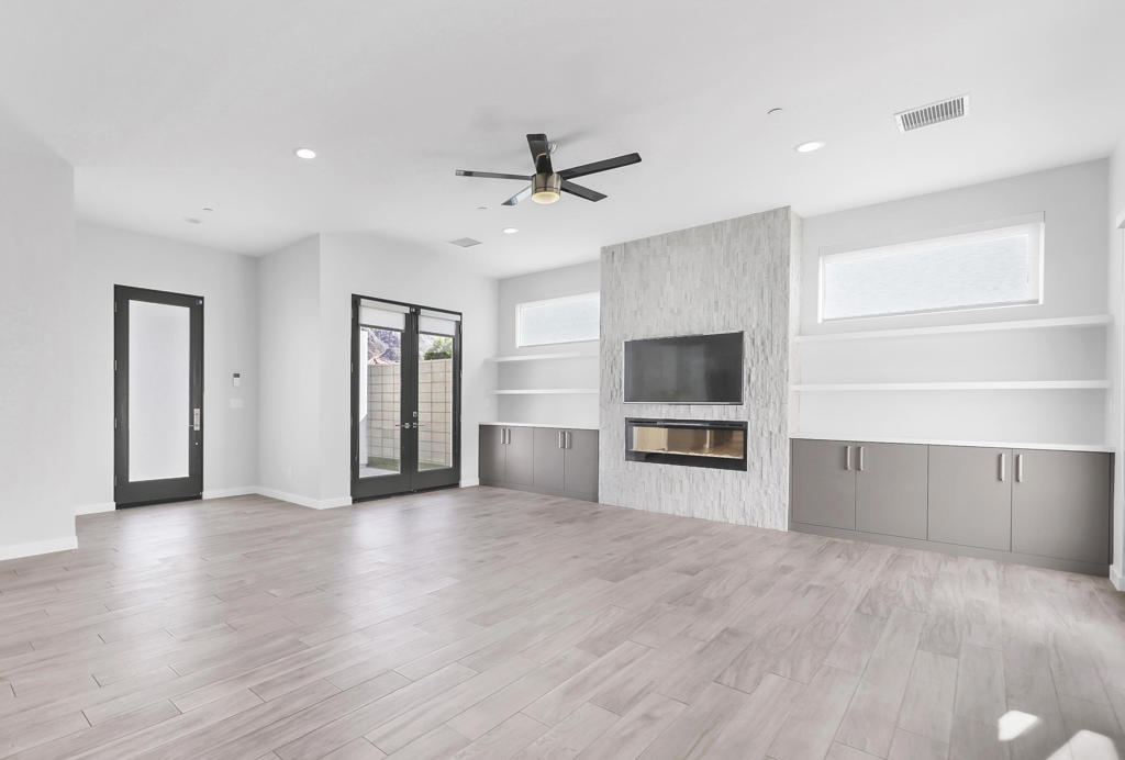 La Quinta Cove - Residential