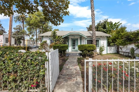Photo of 836 South Sycamore Street ST, Santa Ana, CA 92701 (MLS # PW26164000)