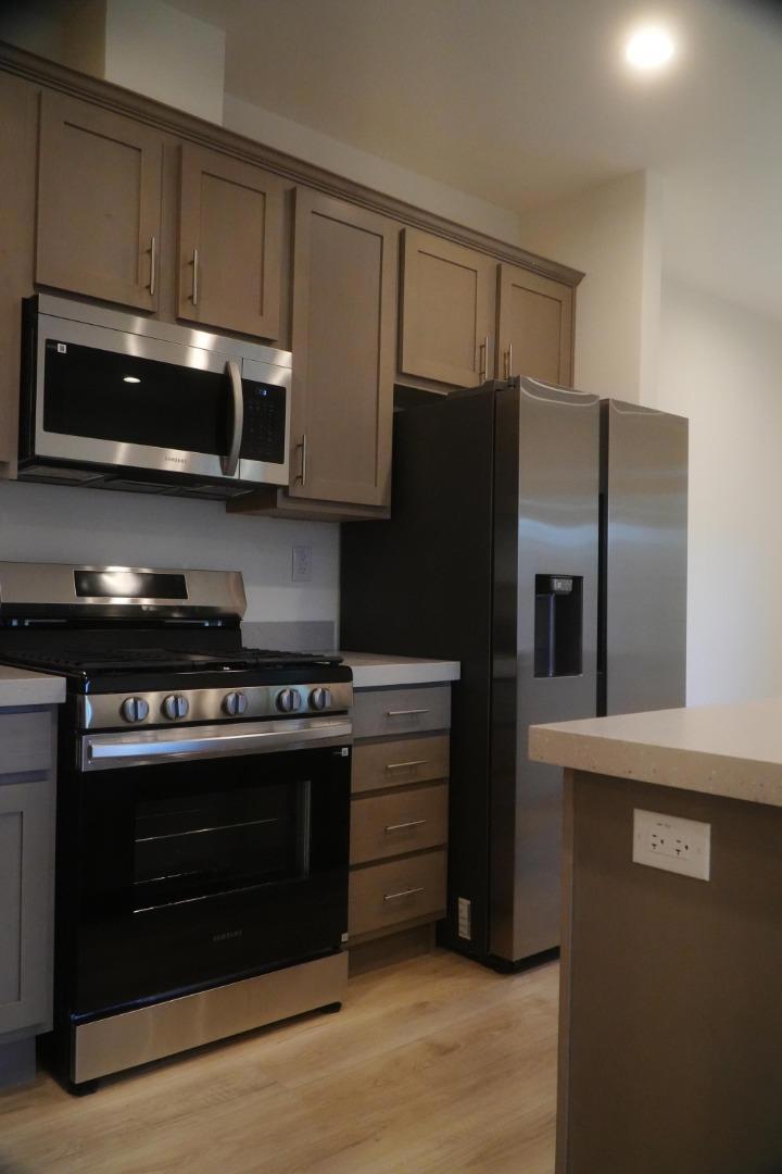 6280 Nob Hill Drive 167