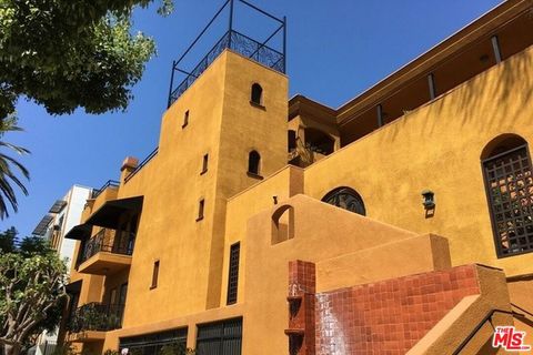 Photo of 828 N Hudson Avenue #207, Los Angeles, CA 90038 (MLS # 26856399)