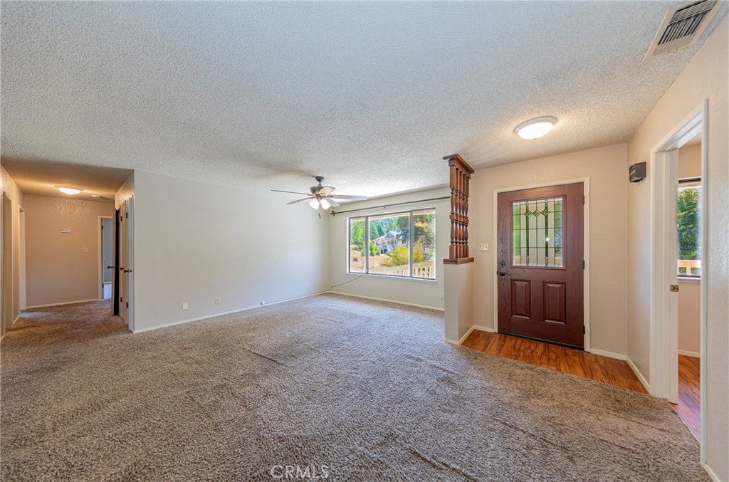 45453 N Oakview
