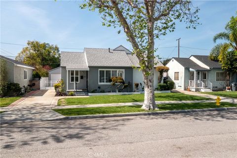 Photo of 6119 Blackthorne Avenue, Lakewood, CA 90712 (MLS # PW26045871)