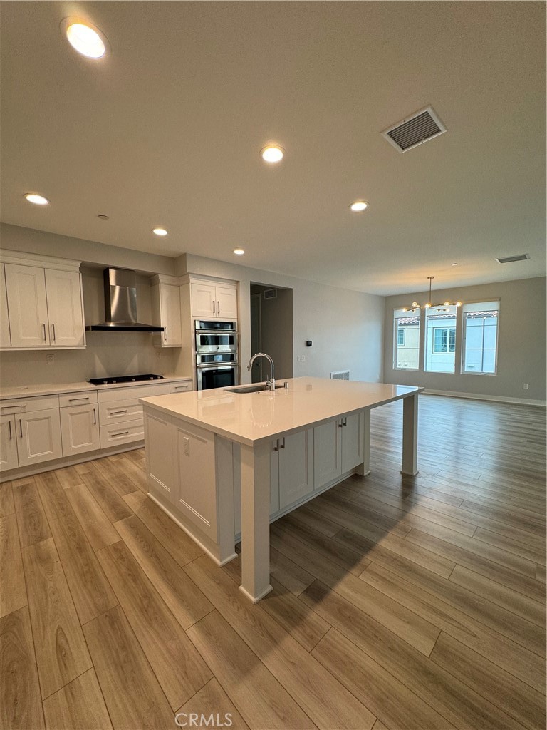 3327 Doheny Way