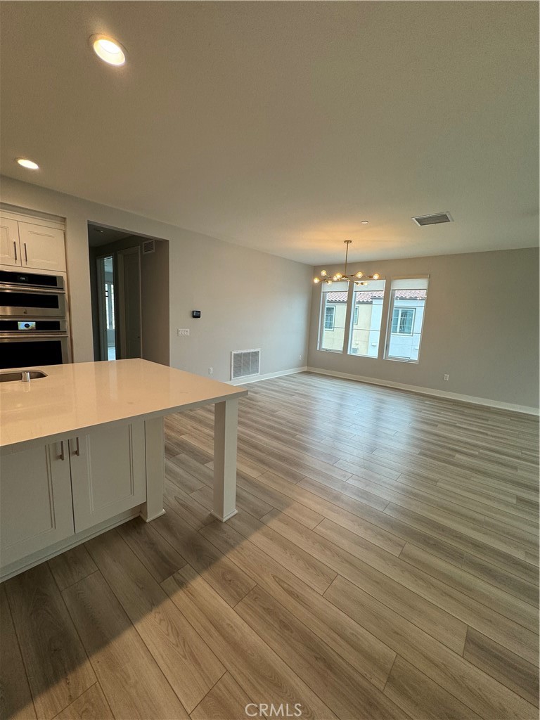 3327 Doheny Way