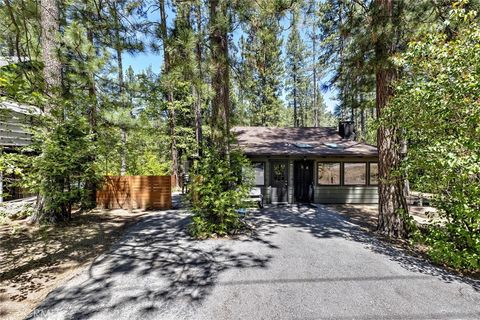 Photo of 53570 Idyllbrook Drive, Idyllwild, CA 92549 (MLS # SW26105809)