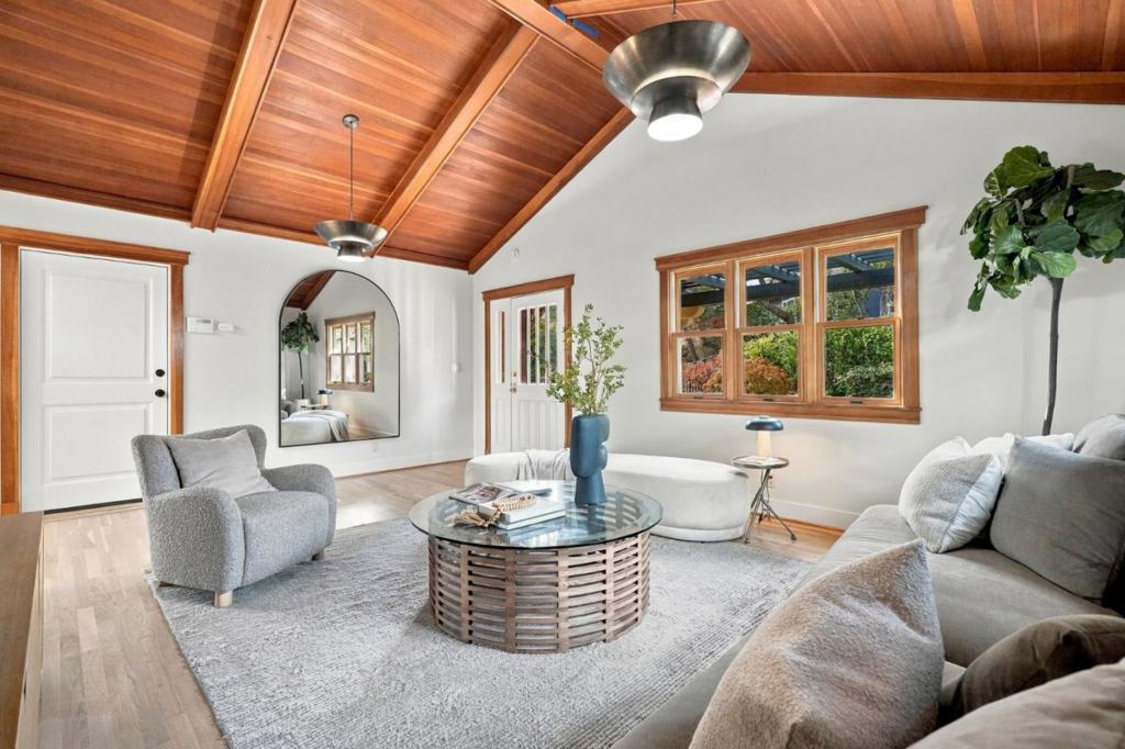 2304 Casa Bona Avenue