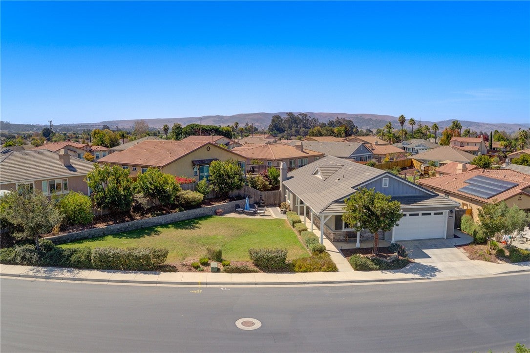 4521 Pendula Lane