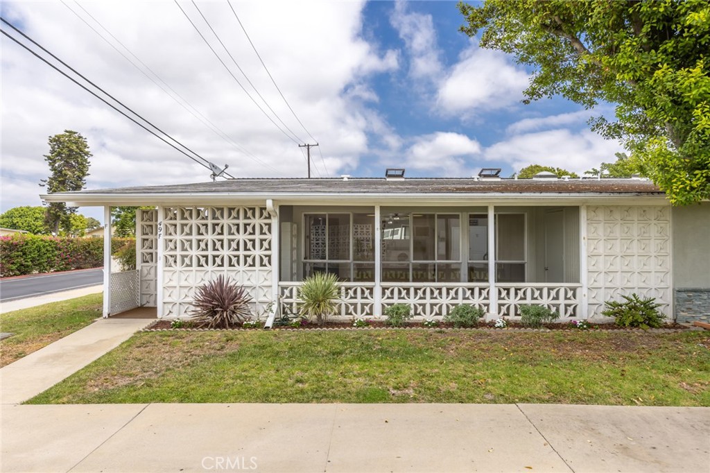 1462 Golden Rain Road