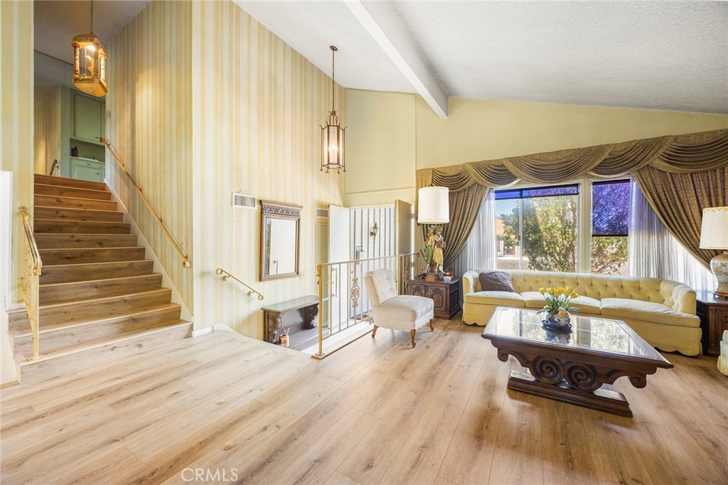 1700 S Carnelian Street