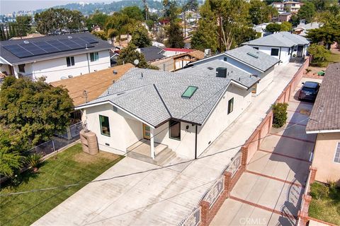 Photo of 2361 Moss Avenue #1/4, Glassell Park, CA 90065 (MLS # BB26103257)