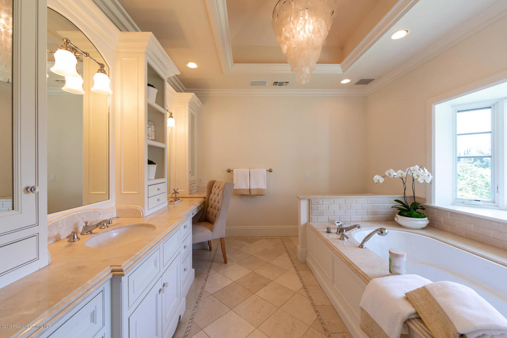 Not Applicable - 1007242 - Residential