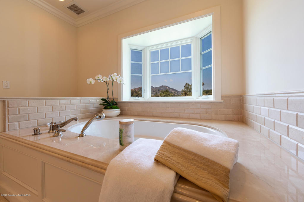 Not Applicable - 1007242 - Residential