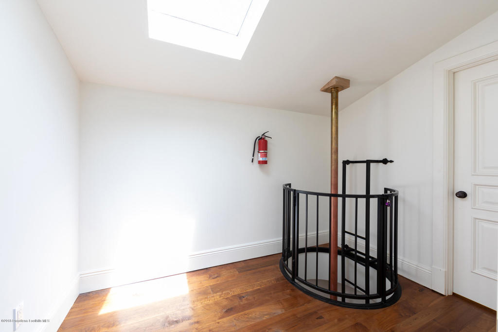 Not Applicable - 1007242 - Residential