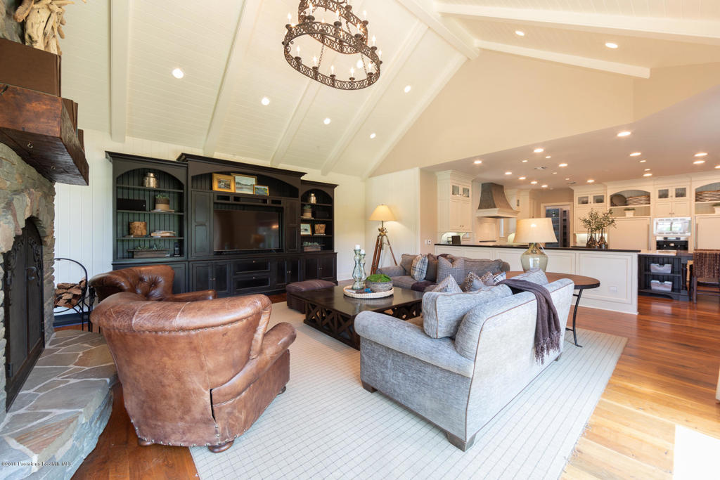 Not Applicable - 1007242 - Residential