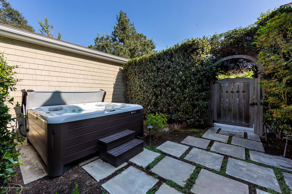 Not Applicable - 1007242 - Residential