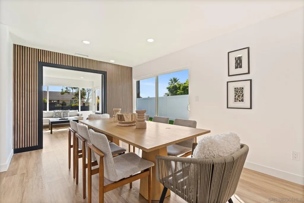 Cardiff By The Sea, California 92007, United States, 5 Bedrooms Bedrooms, ,3 BathroomsBathrooms,Residential,Active,239525