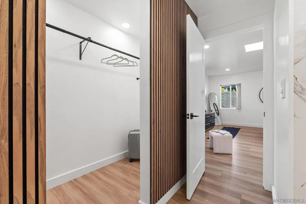 Cardiff By The Sea, California 92007, United States, 5 Bedrooms Bedrooms, ,3 BathroomsBathrooms,Residential,Active,239525